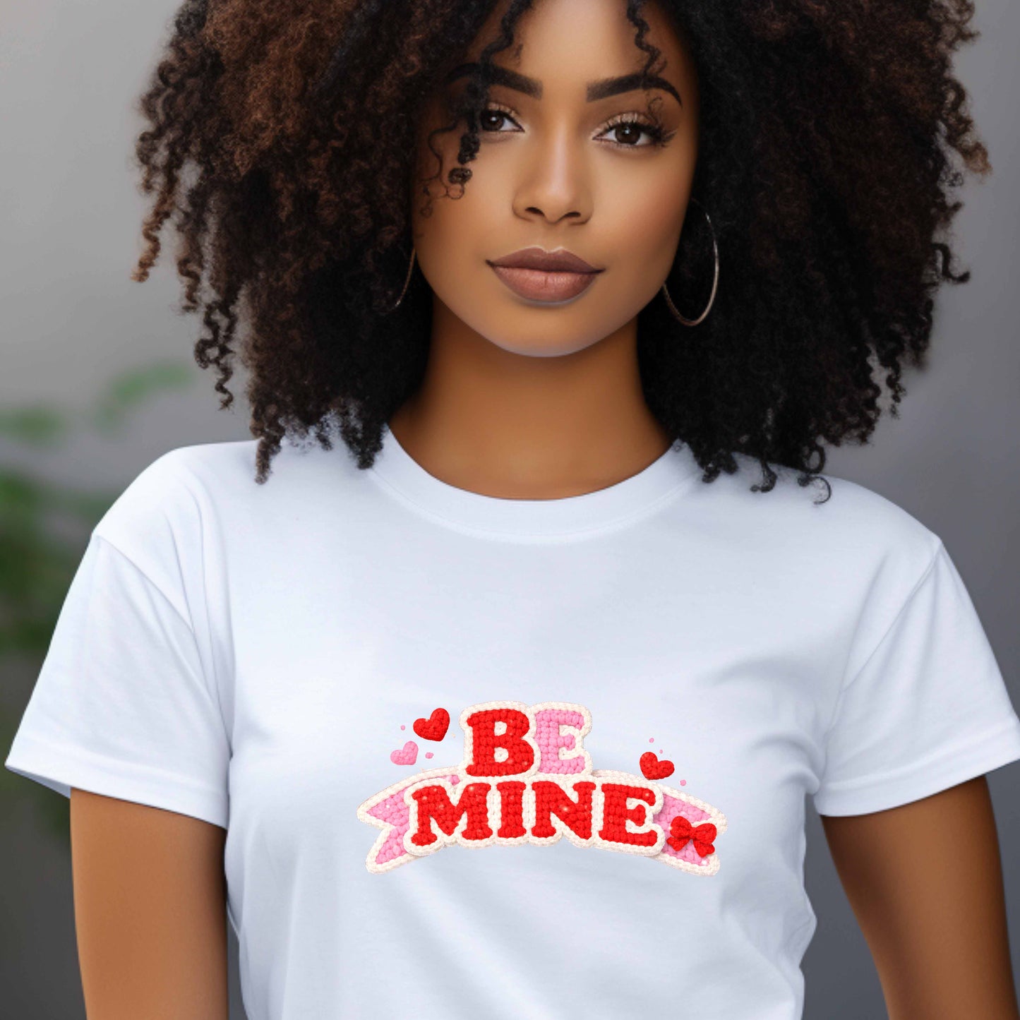 VALENTINE KISS ME SWEETHEART CROCHET LOOK. T-Shirt