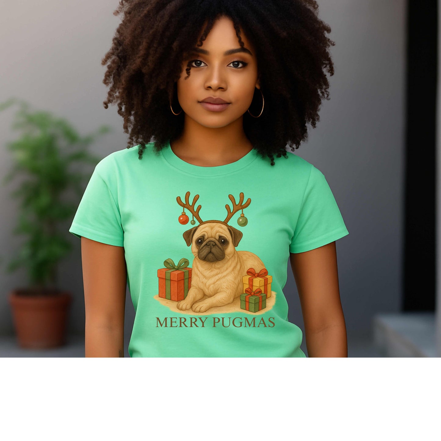 MERRY PUGMAS. T-Shirt