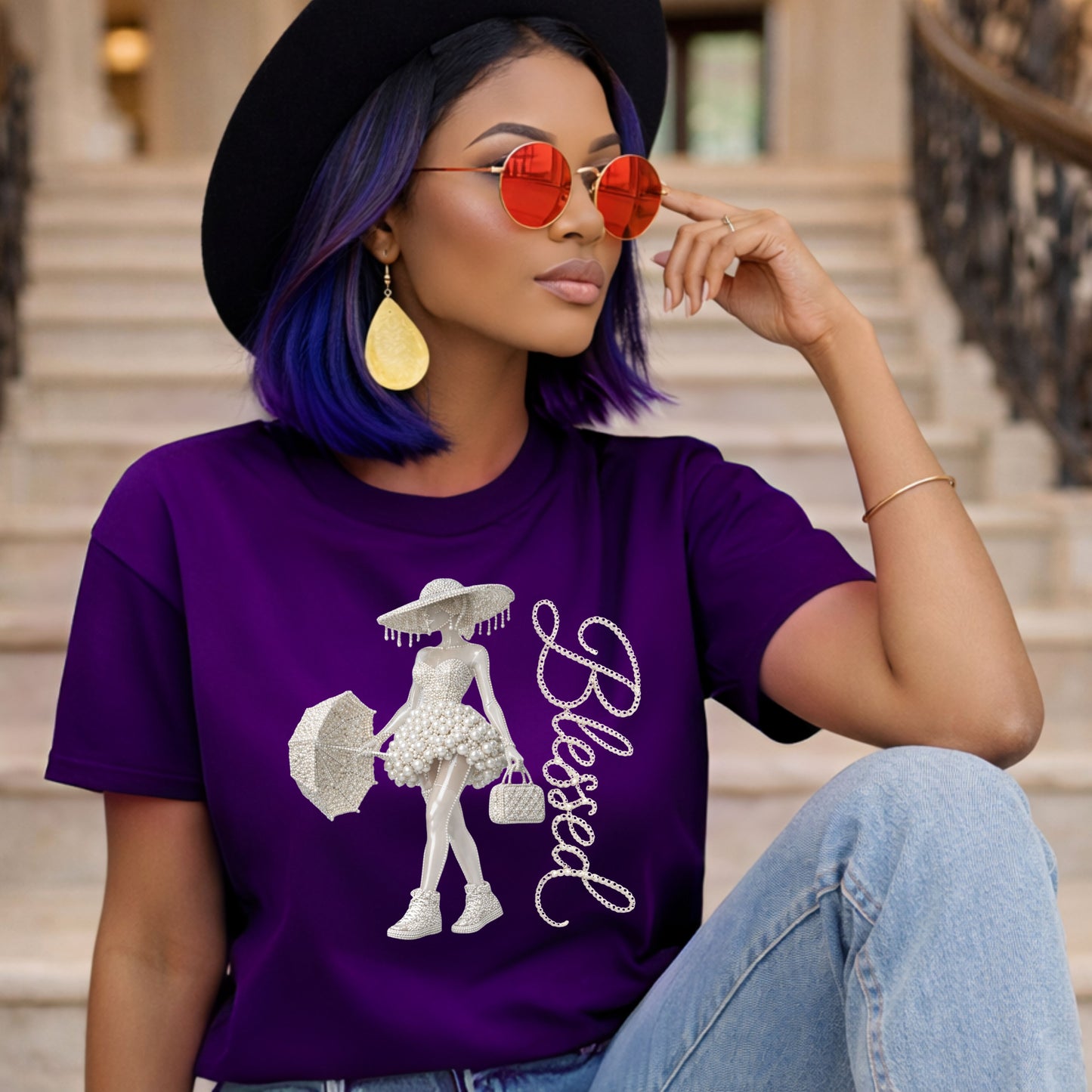 BLESSED PEARL LADY. T-Shirt