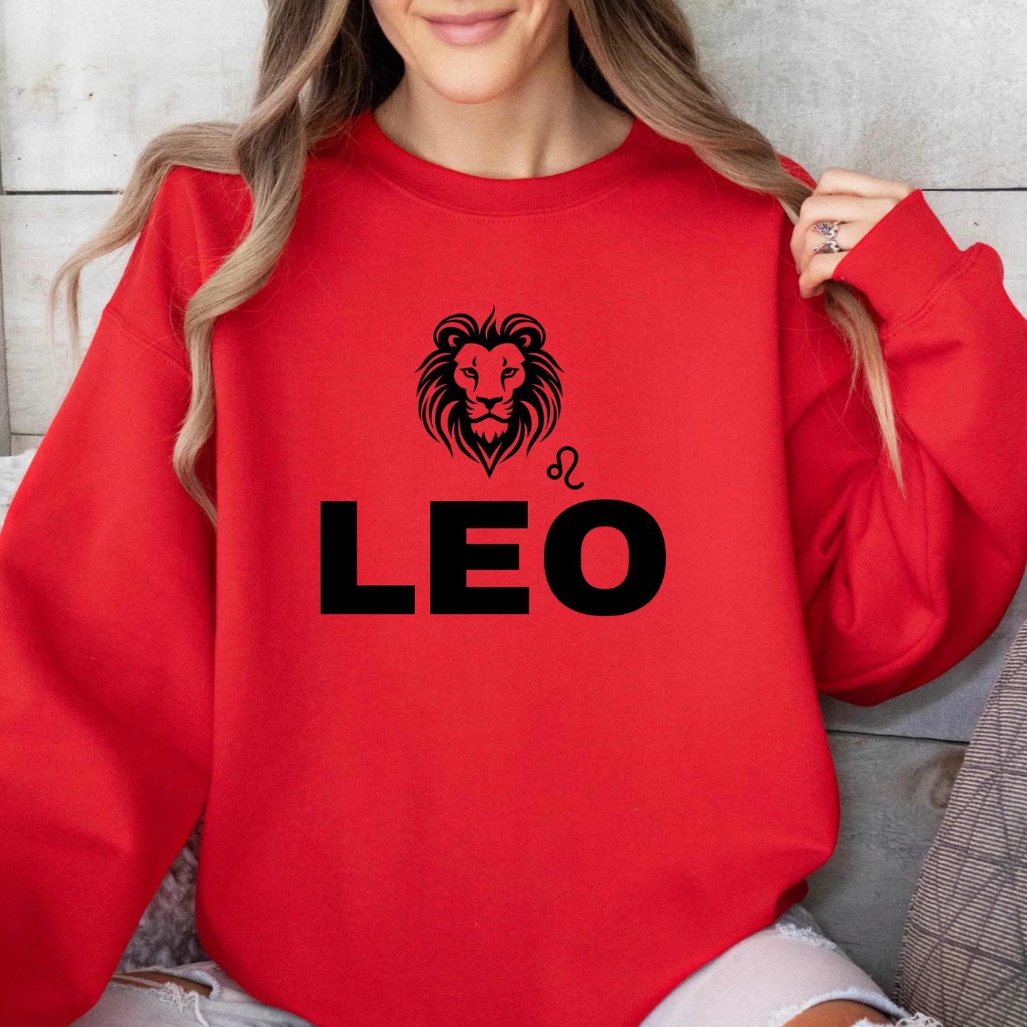 LEO   Crewneck Pullover Sweatshirt
