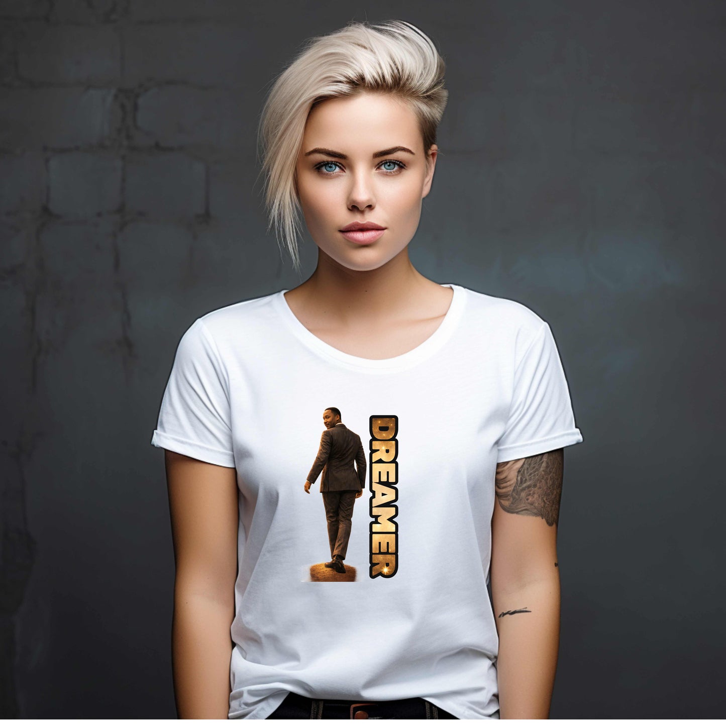 MLK DREAMER. T-Shirt