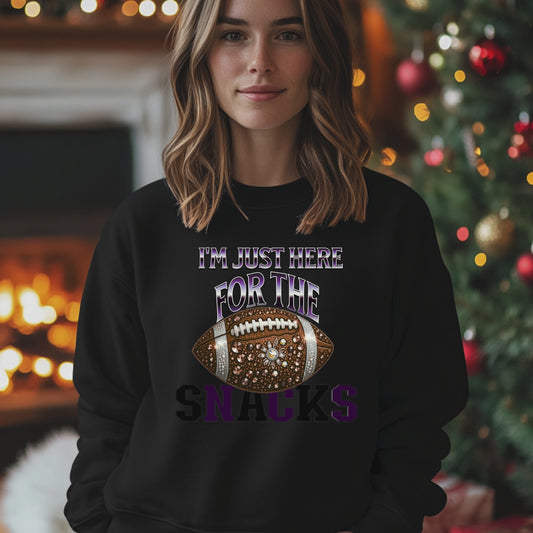 FOOTBALL SNACKS    Pullover Hoodie
